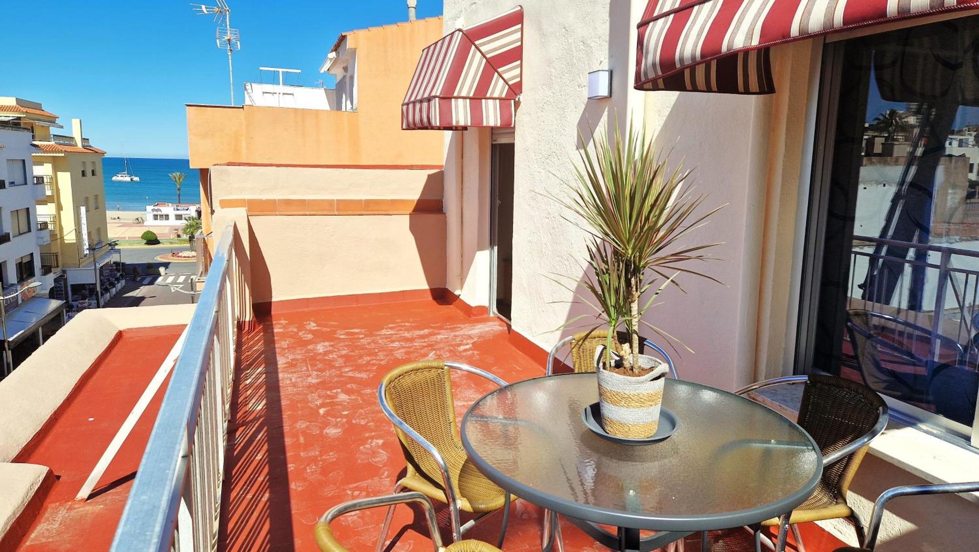 Apartamentos Centricos Playa Norte Peñíscola Quarto foto